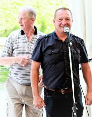 OL   Predsednik upokojencev ter župan sta prijazno nagovorila upokojence ob 12 srečanju in 66 letnici delovanja  F Jože Miklavc (2)